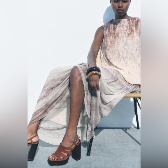 Urban Outfitters Dresses & Skirts - tie dye flowy long voluminous tiered  AGB plus size ,peyote color